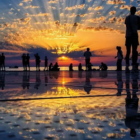 Deluxe Valentina Apartment