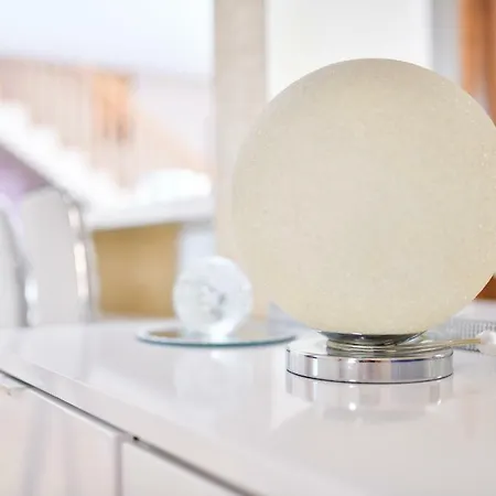 Deluxe Valentina * 扎达尔